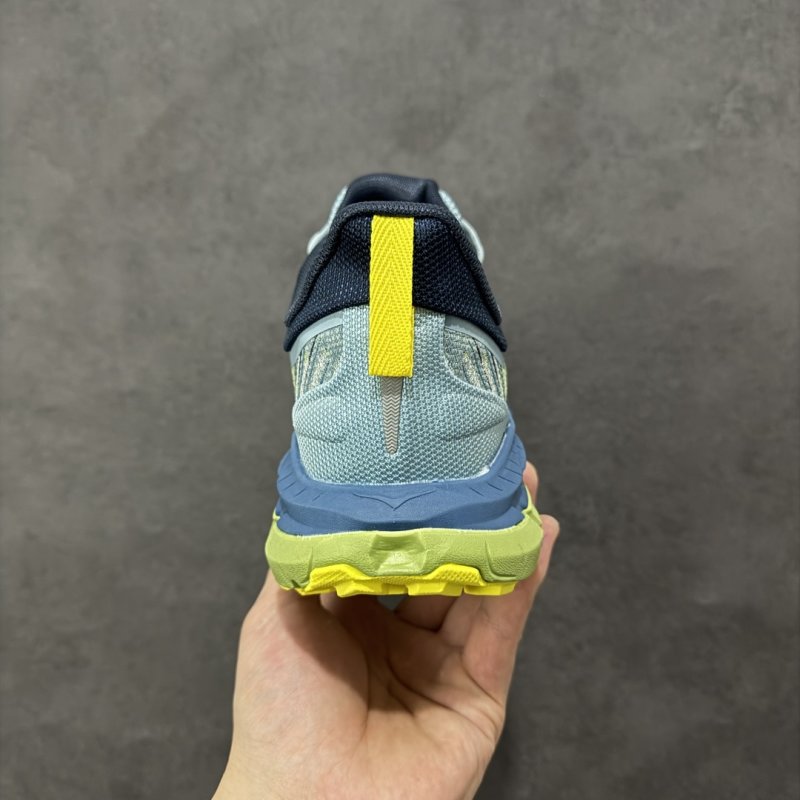 Hoka One One Mafate Speed 4 view