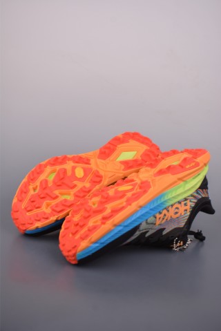 Hoka One One Mafate Speed 4 view 3