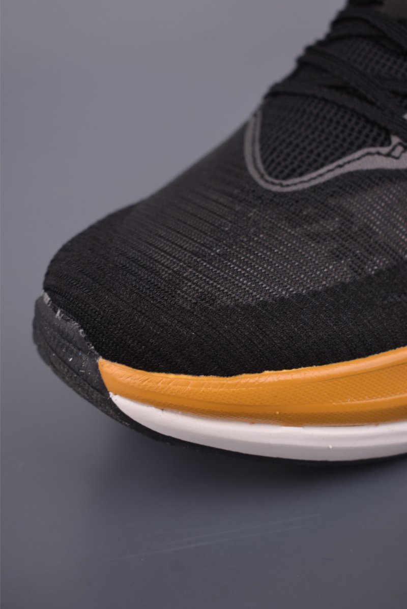 Hoka One One Mafate Speed 4 view
