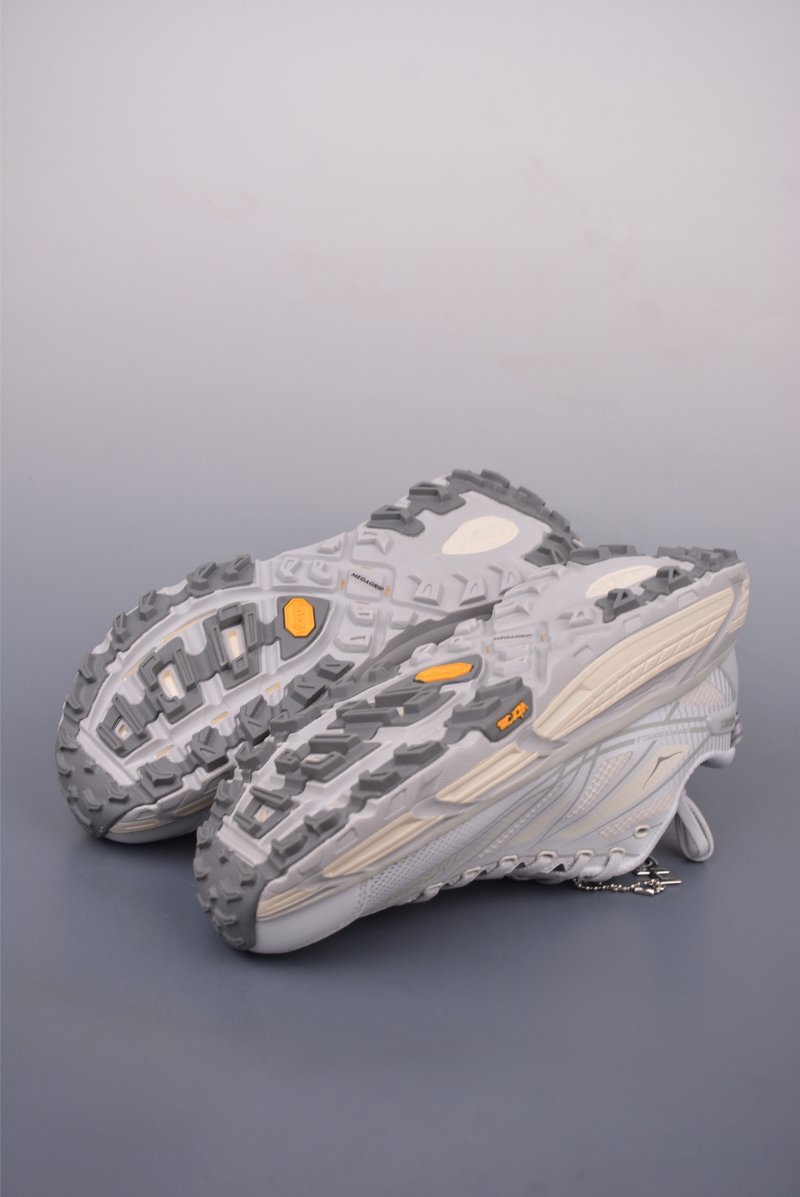 Hoka One One Mafate Three 2 view