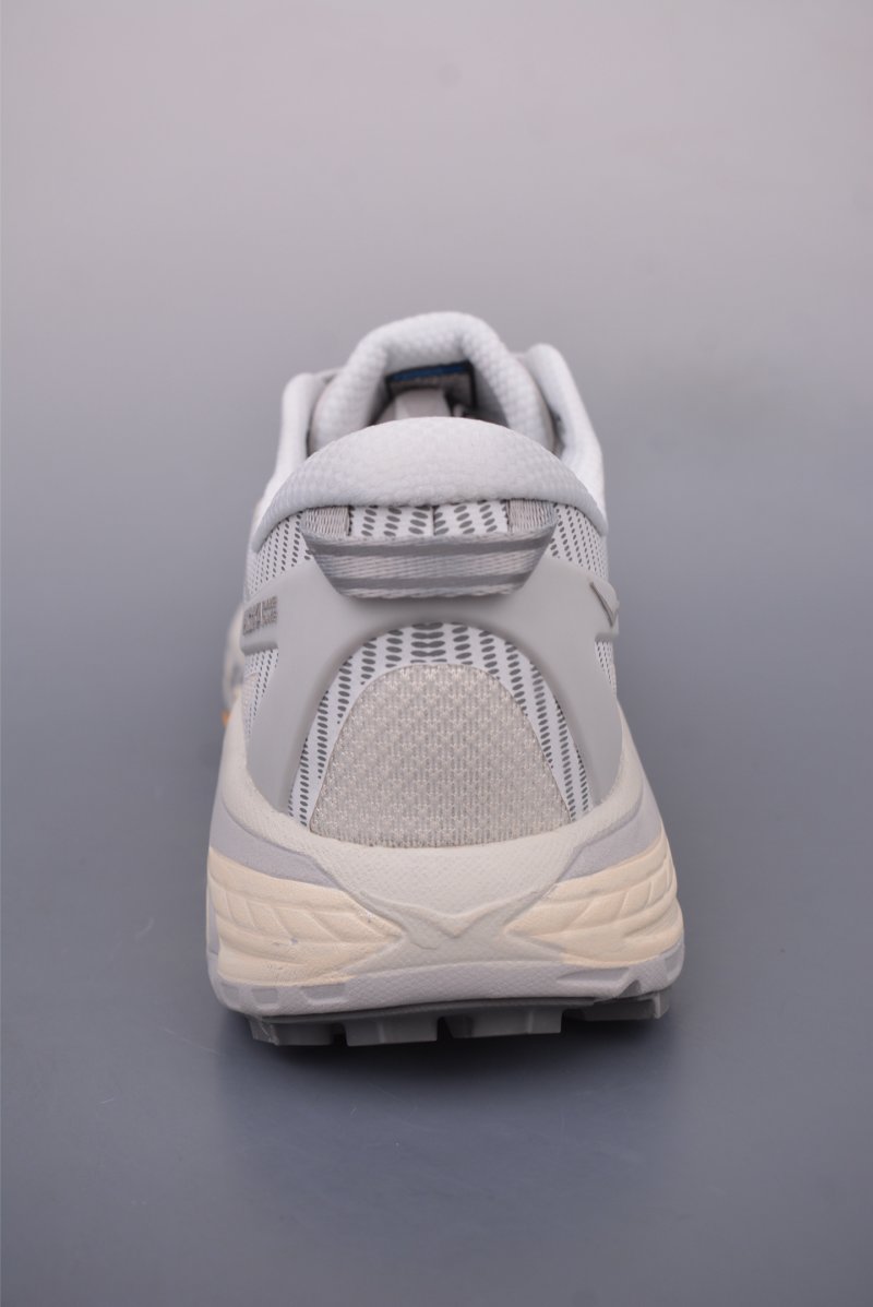 Hoka One One Mafate Three 2 view