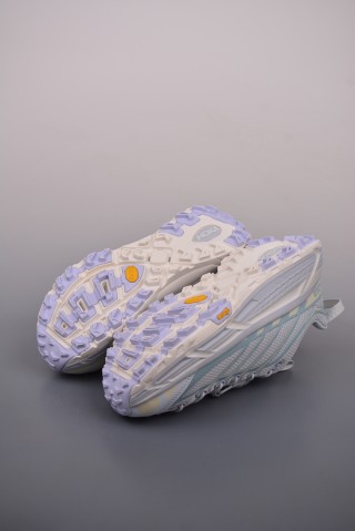 Hoka One One Mafate Three 2 view 3