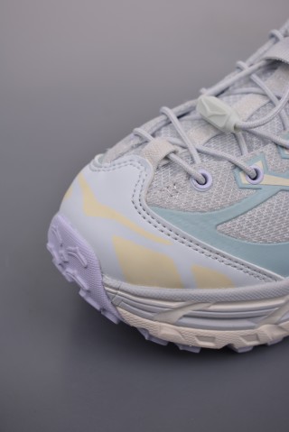 Hoka One One Mafate Three 2 view 6