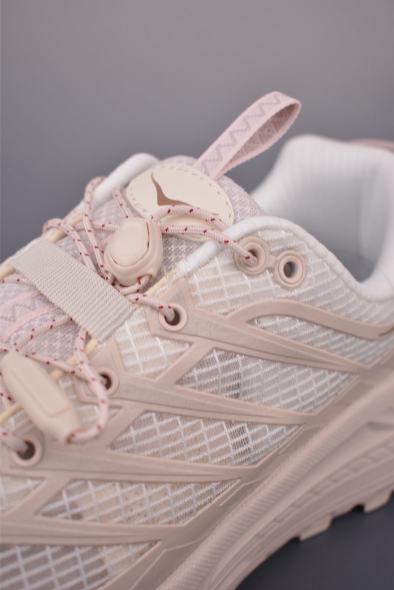 Hoka One One Mafate Three 2 view