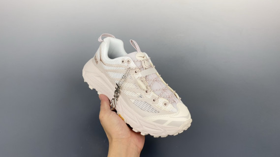 Hoka One One Mafate Three 2 view 1