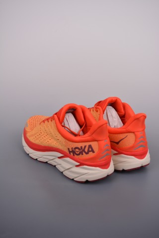 Hoka One One Mclifton 9 view 2