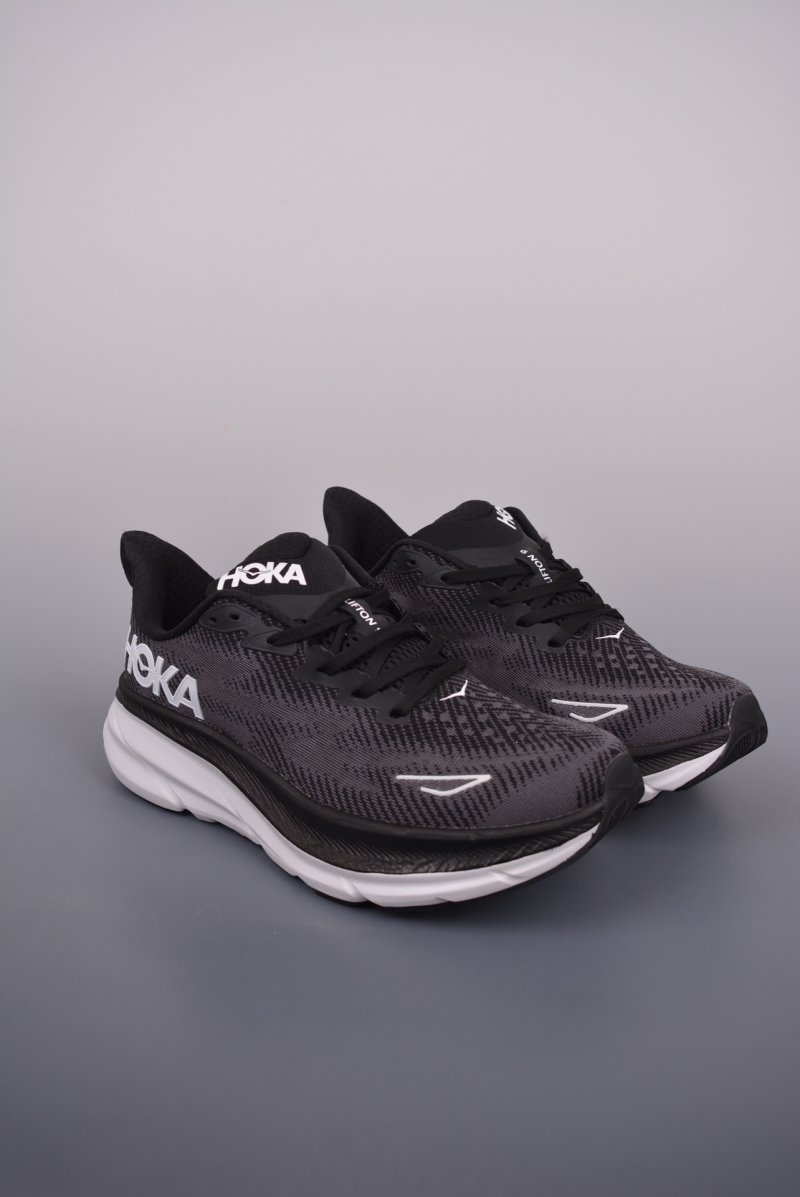 Hoka One One Mclifton 9