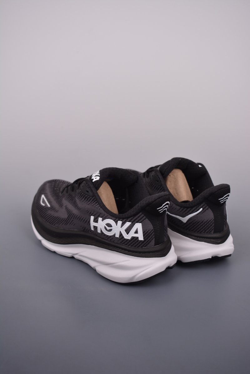 Hoka One One Mclifton 9 view