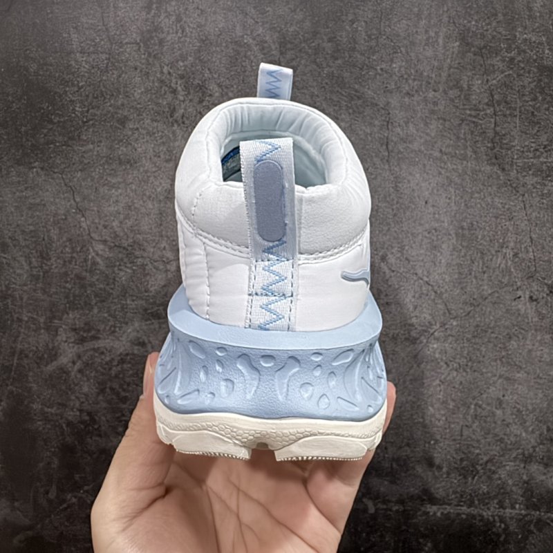 Hoka One One Ora Primo view