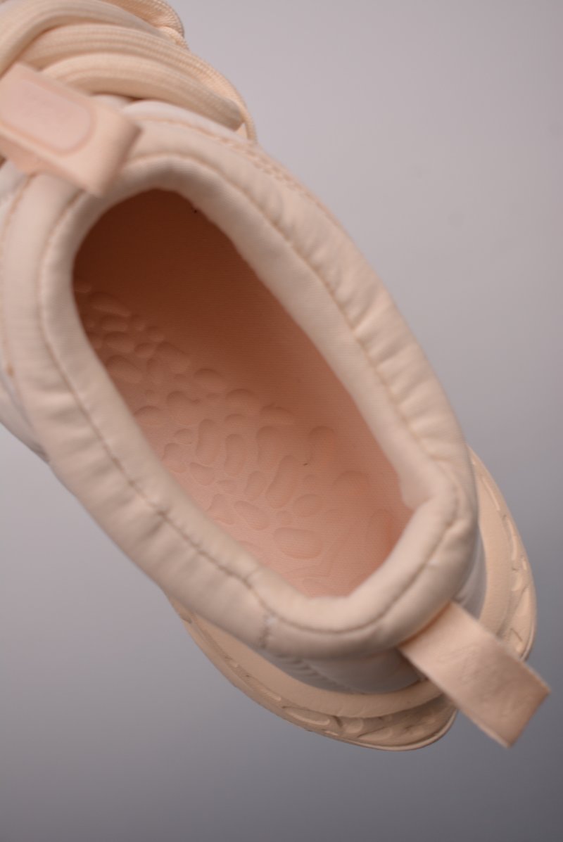 Hoka One One Ora Primo view