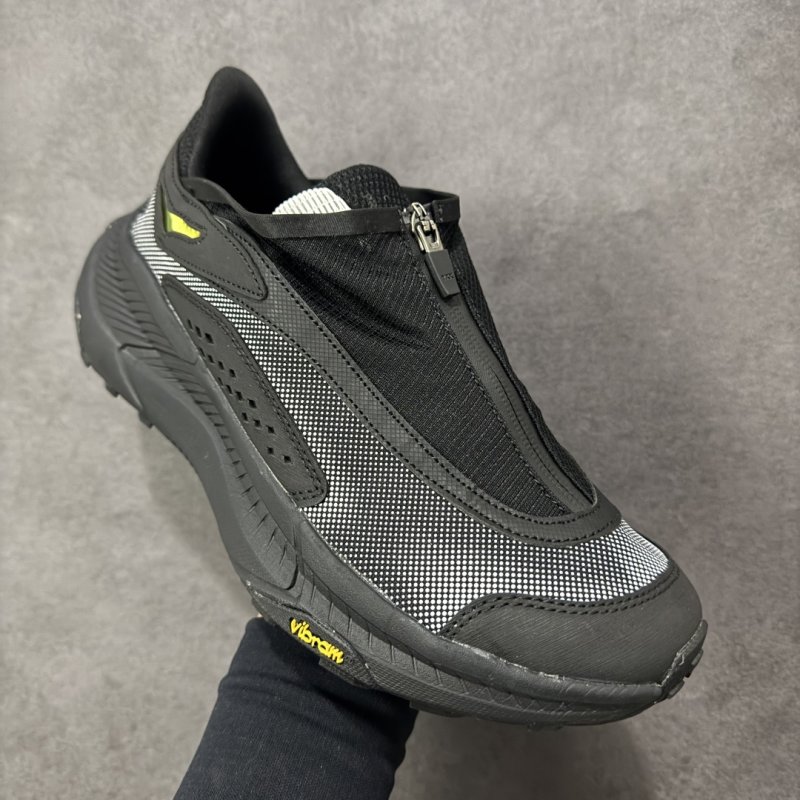 Hoka One One Project Transport view