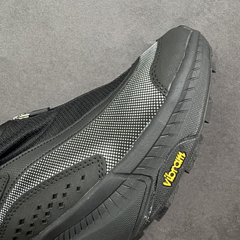 Hoka One One Project Transport view