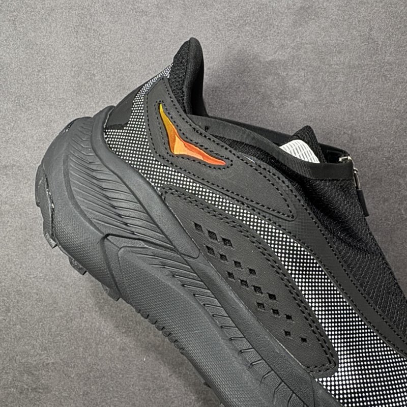 Hoka One One Project Transport view