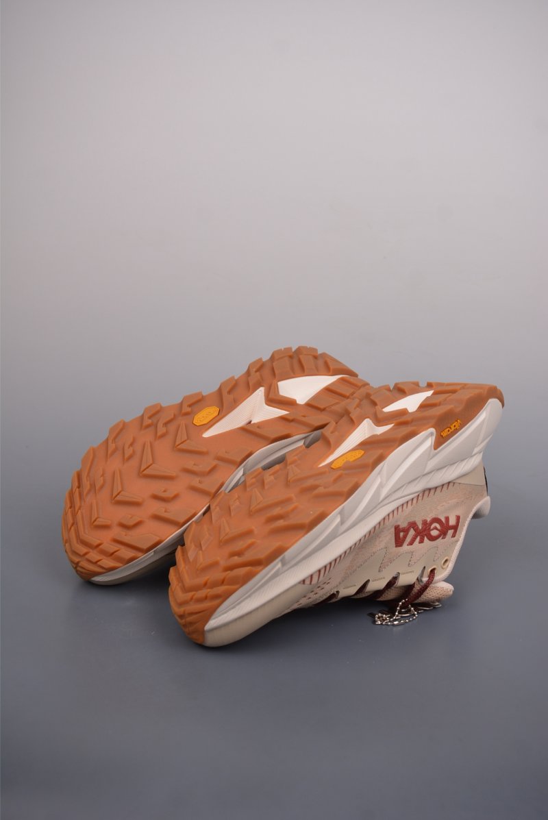 Hoka One One Skyline-Float X view