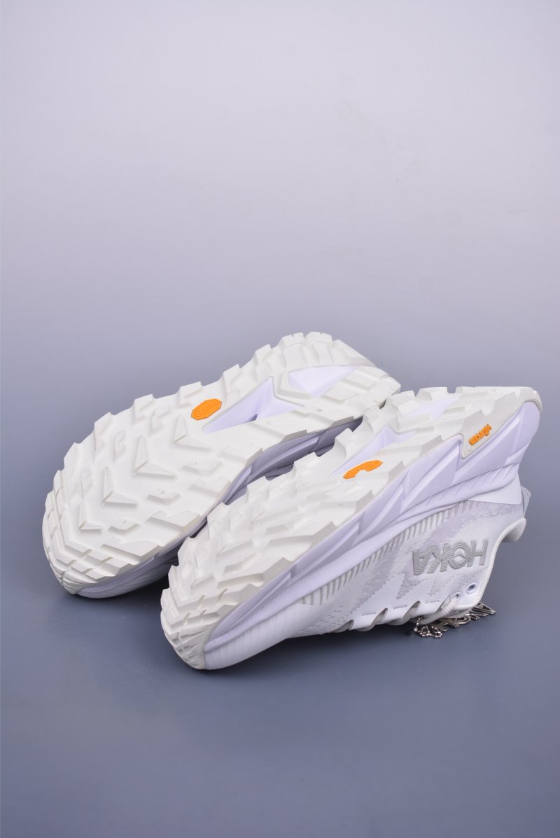 Hoka One One Skyline-Float X view