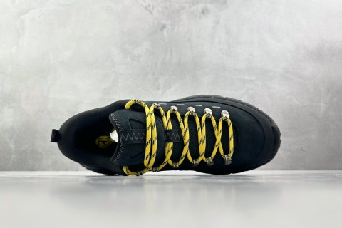 Hoka One One Summit 'Green' view 3
