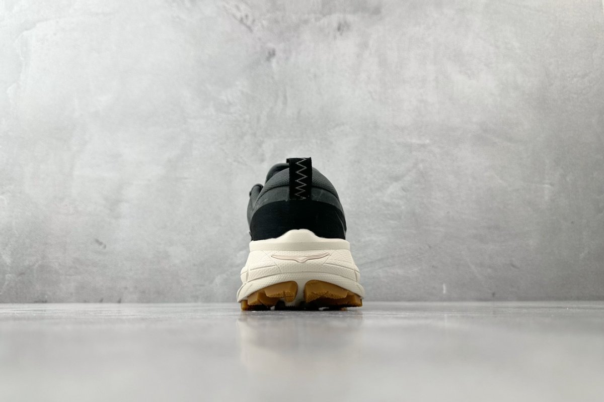 Hoka One One Summit 'Green' view