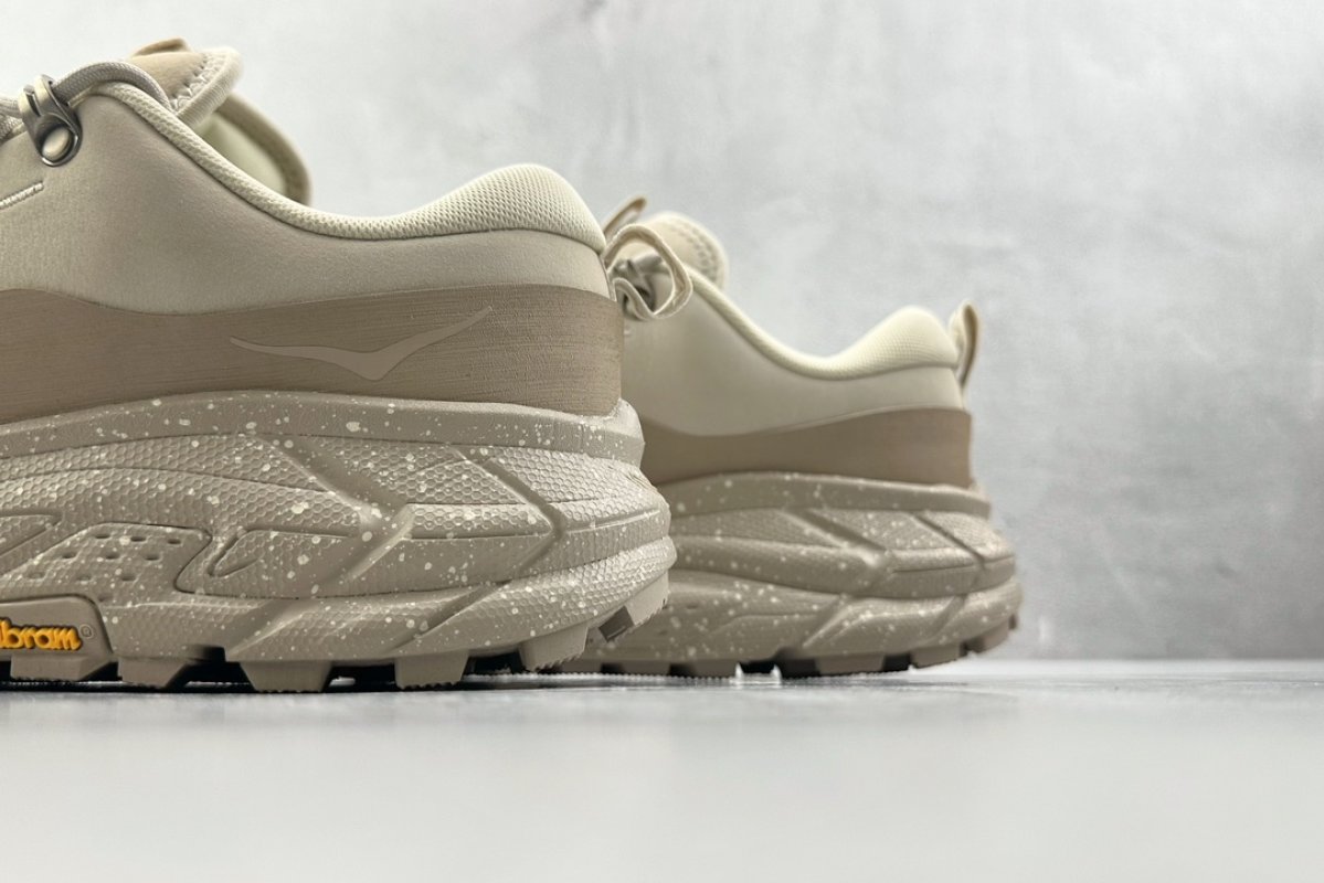 Hoka One One Summit 'Green' view