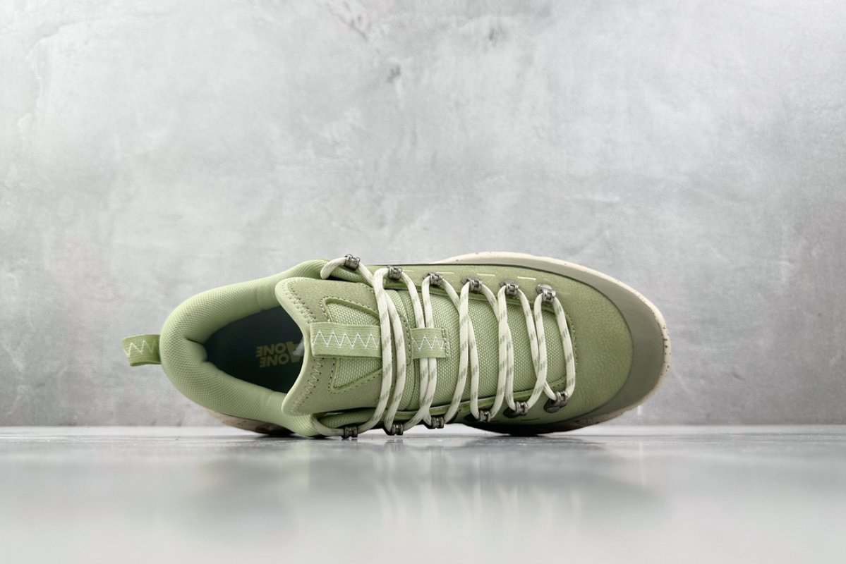 Hoka One One Summit 'Green' view