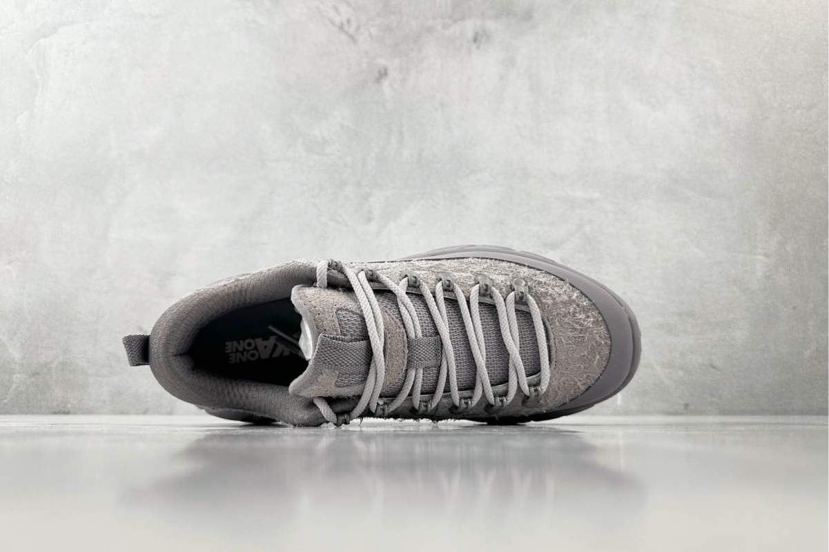 Hoka One One Summit 'Green' view