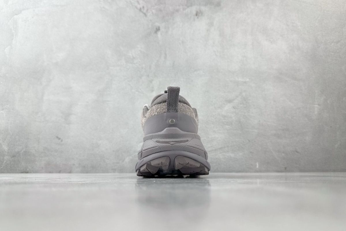 Hoka One One Summit 'Green' view