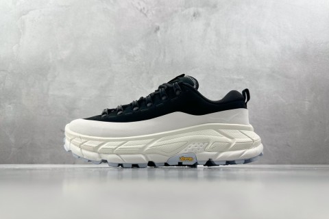 Hoka One One Summit 'Green' view 1