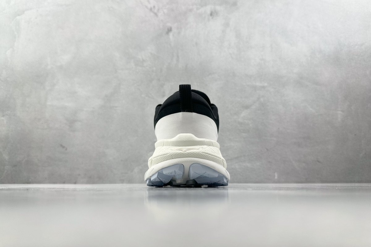 Hoka One One Summit 'Green' view