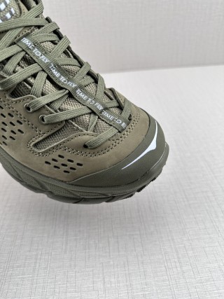Hoka One One Tor Summit view 7