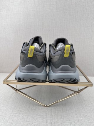 Hoka One One Tor Summit view 5