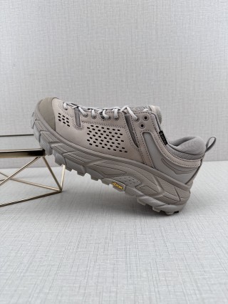 Hoka One One Tor Summit