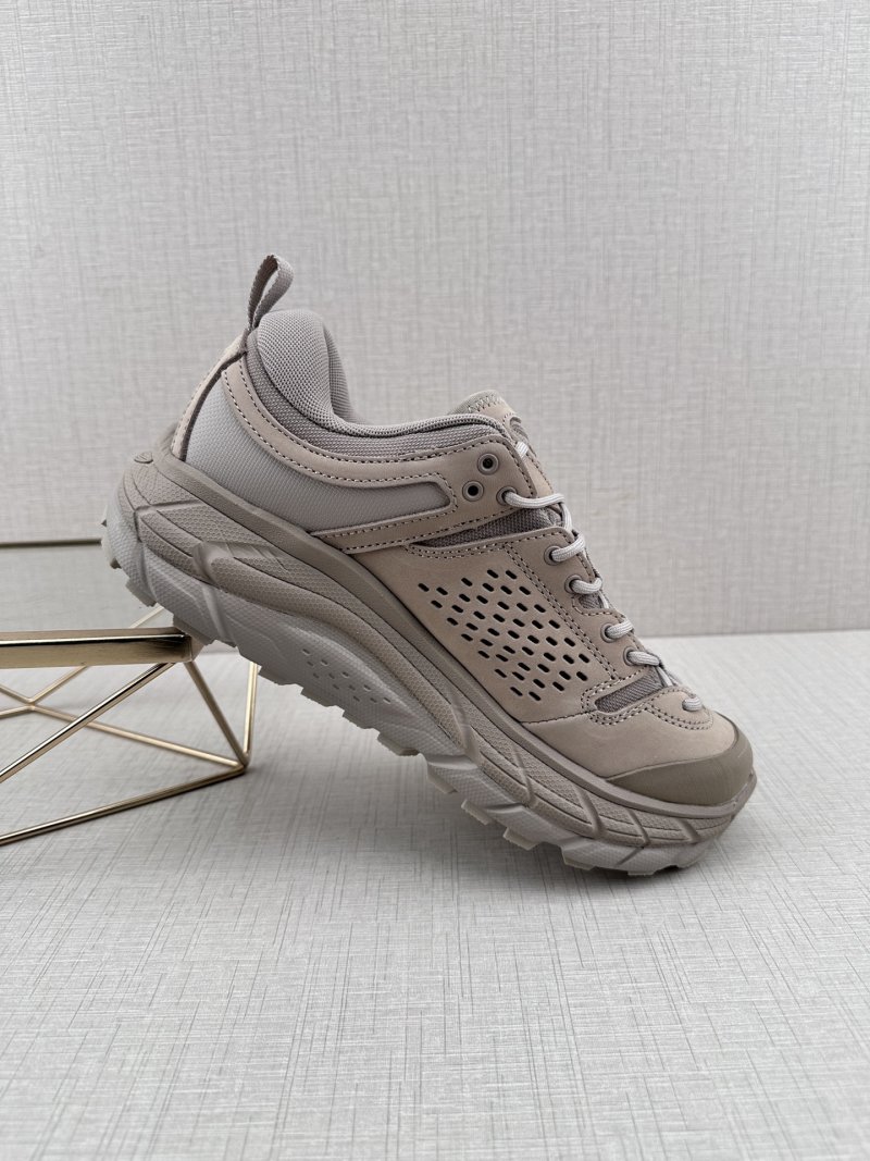 Hoka One One Tor Summit view