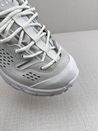 Hoka One One Tor Summit view 7