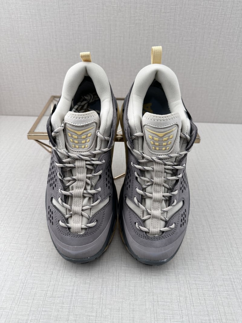 Hoka One One Tor Summit view