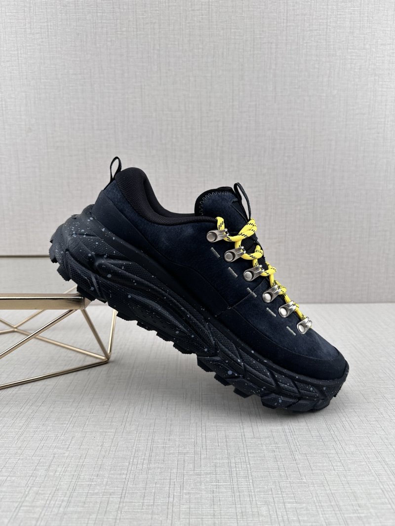 Hoka One One Tor Summit view