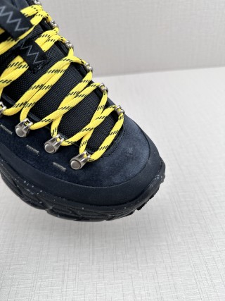 Hoka One One Tor Summit view 7
