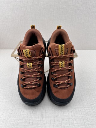 Hoka One One Tor Summit view 9