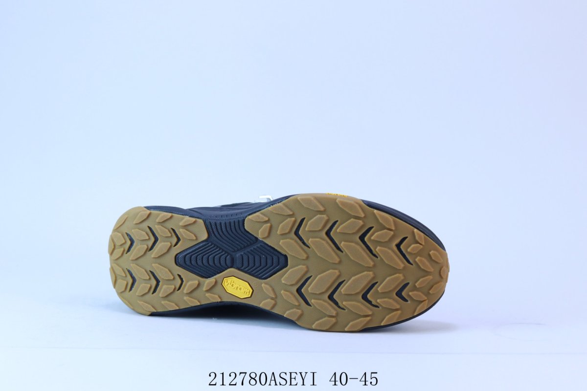 Hoka Transport Hike GTX view