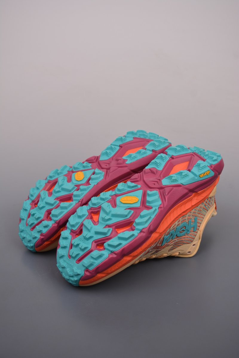 Hoka Mafate Speed 4 view