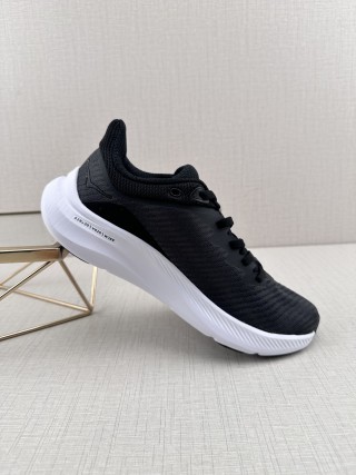 Hoka Soli Mar TT11 'Black / White' view 2