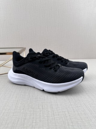 Hoka Soli Mar TT11 'Black / White' view 3