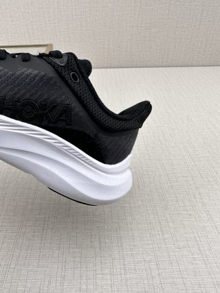 Hoka Soli Mar TT11 'Black / White' view 7
