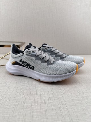 Hoka Soli Mar TT11 view 3