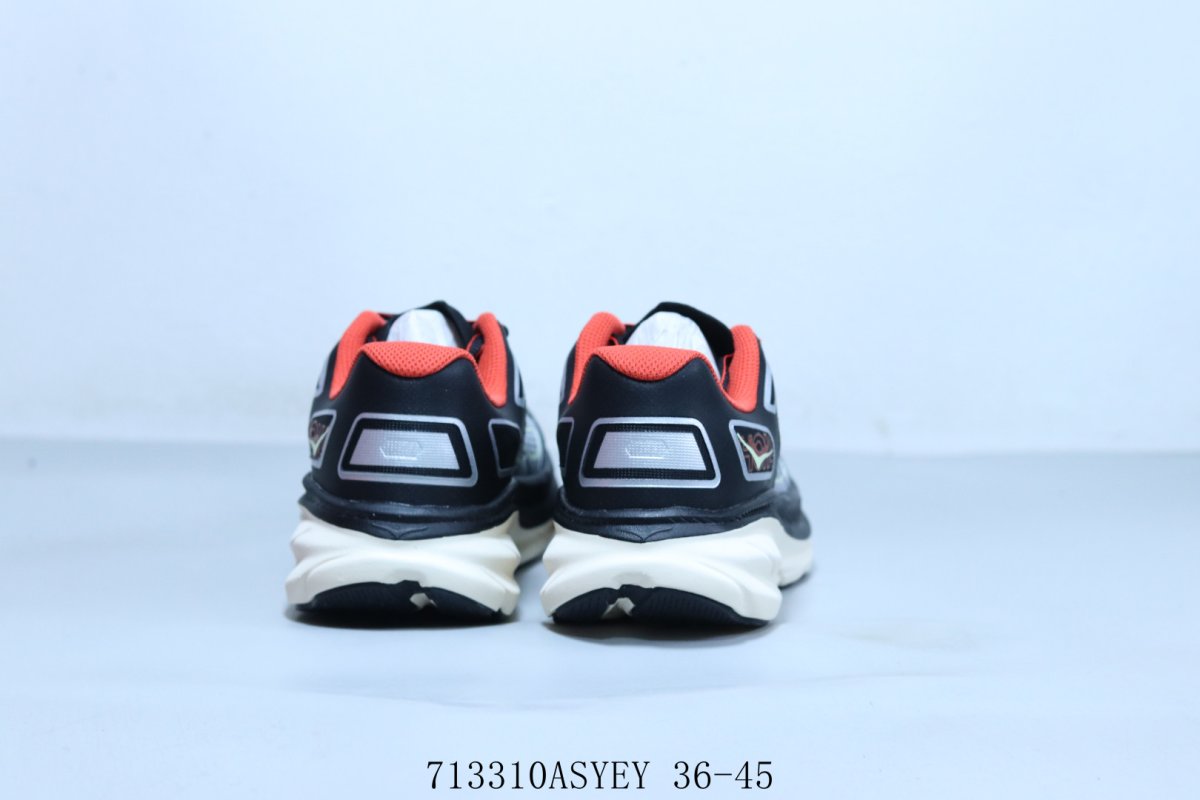 Hoka Clifton One 9 view
