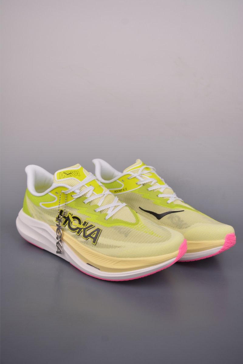 Hoka Rocket X 3