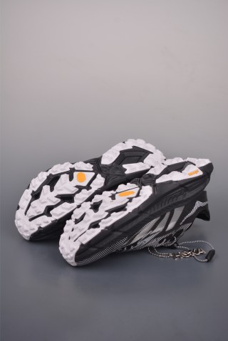 Satisfy x Hoka Mafate Speed 4 view 12