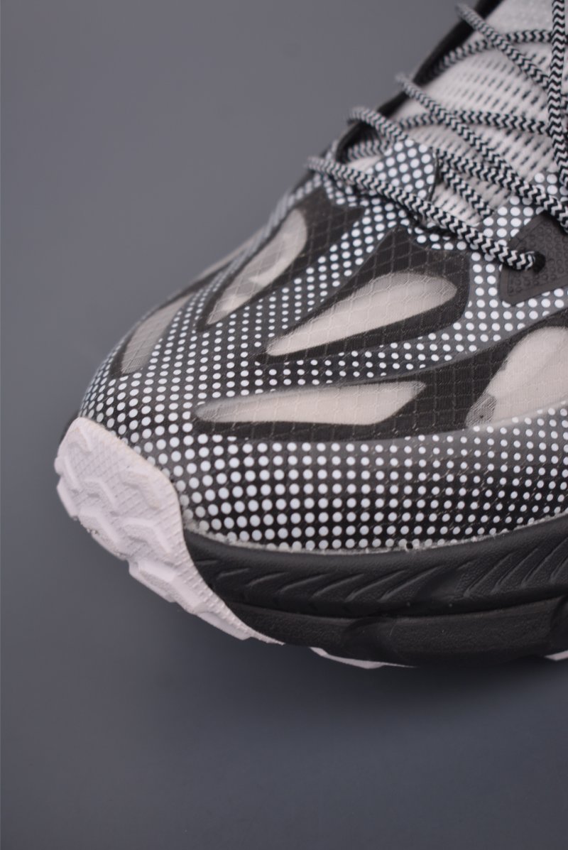 Satisfy x Hoka Mafate Speed 4 view