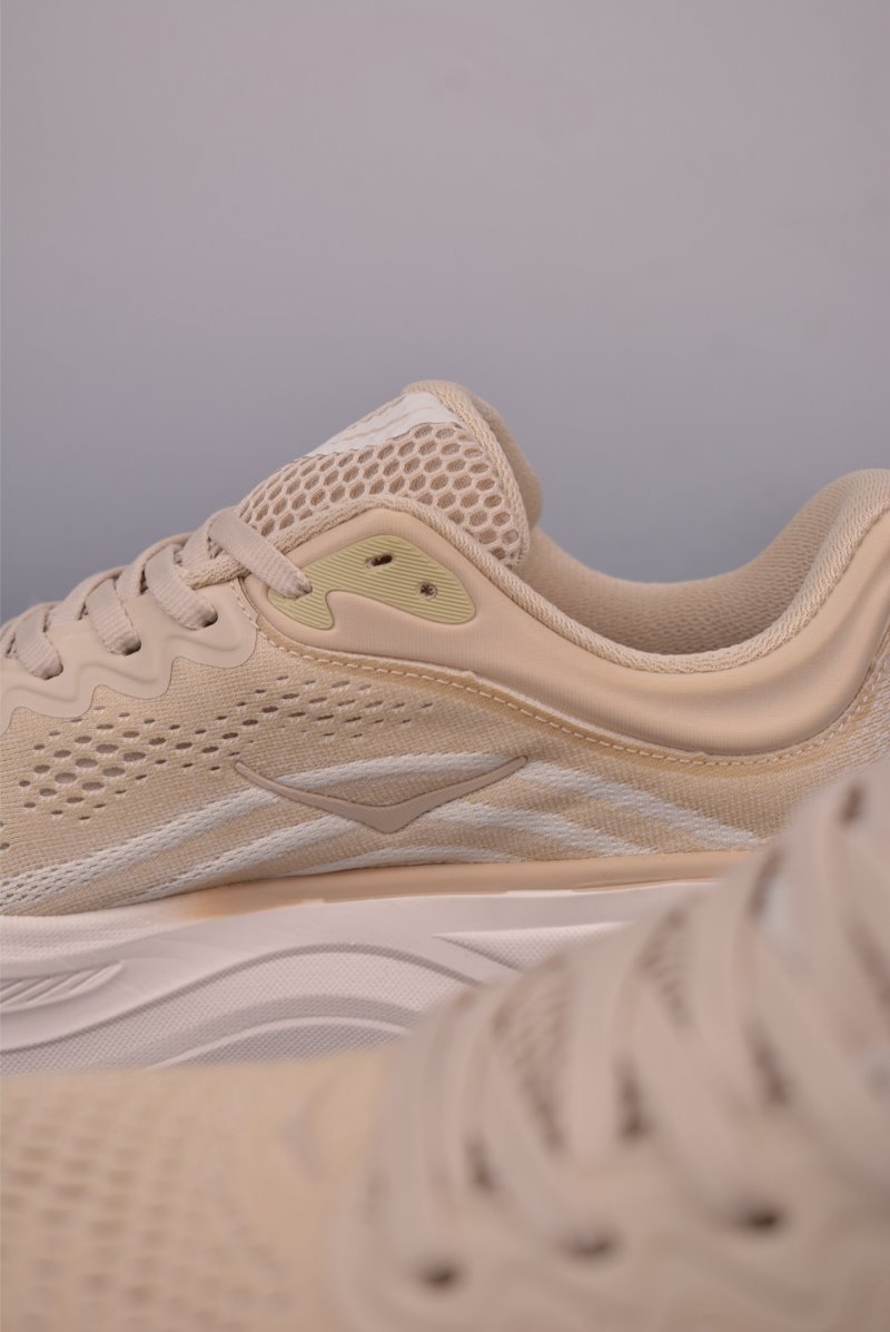 Hoka Bondi 9 Wide view