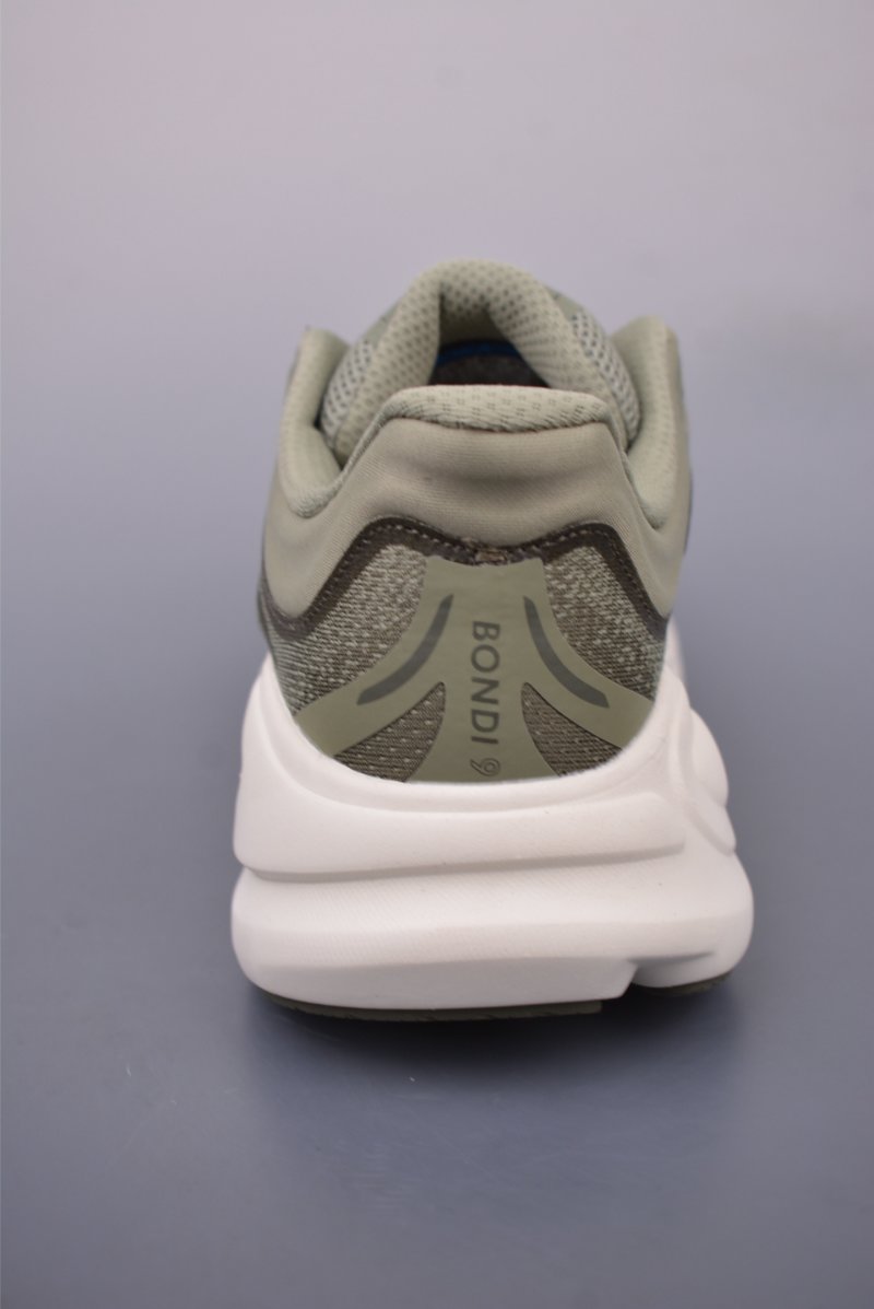 Hoka Bondi 9 Wide view