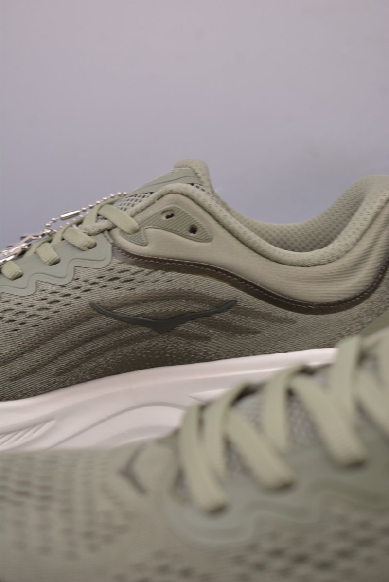 Hoka Bondi 9 Wide view