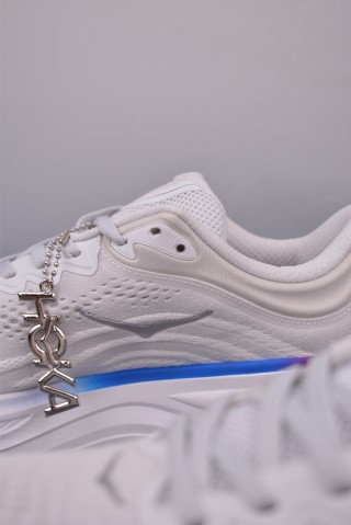 Hoka One Bondi 9 Wide view 8